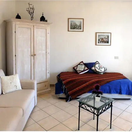 Holiday home Bilocale I7 Rena Majore